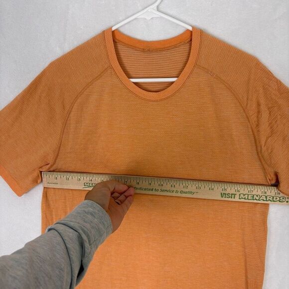 Lululemon Orange Men’s Workout Short Sleeve Top Size Medium - Picture 4 of 10